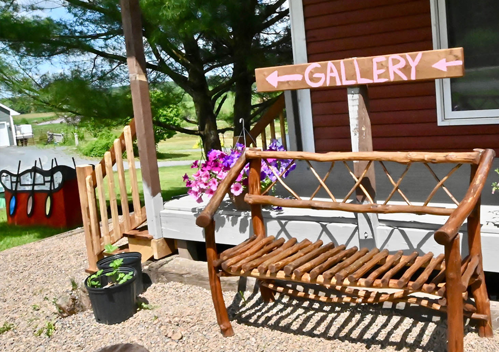 A beautiful handmade bench outside of the Mi'kmaq Star Gallery and Gifts shop in Sipekne'katik.